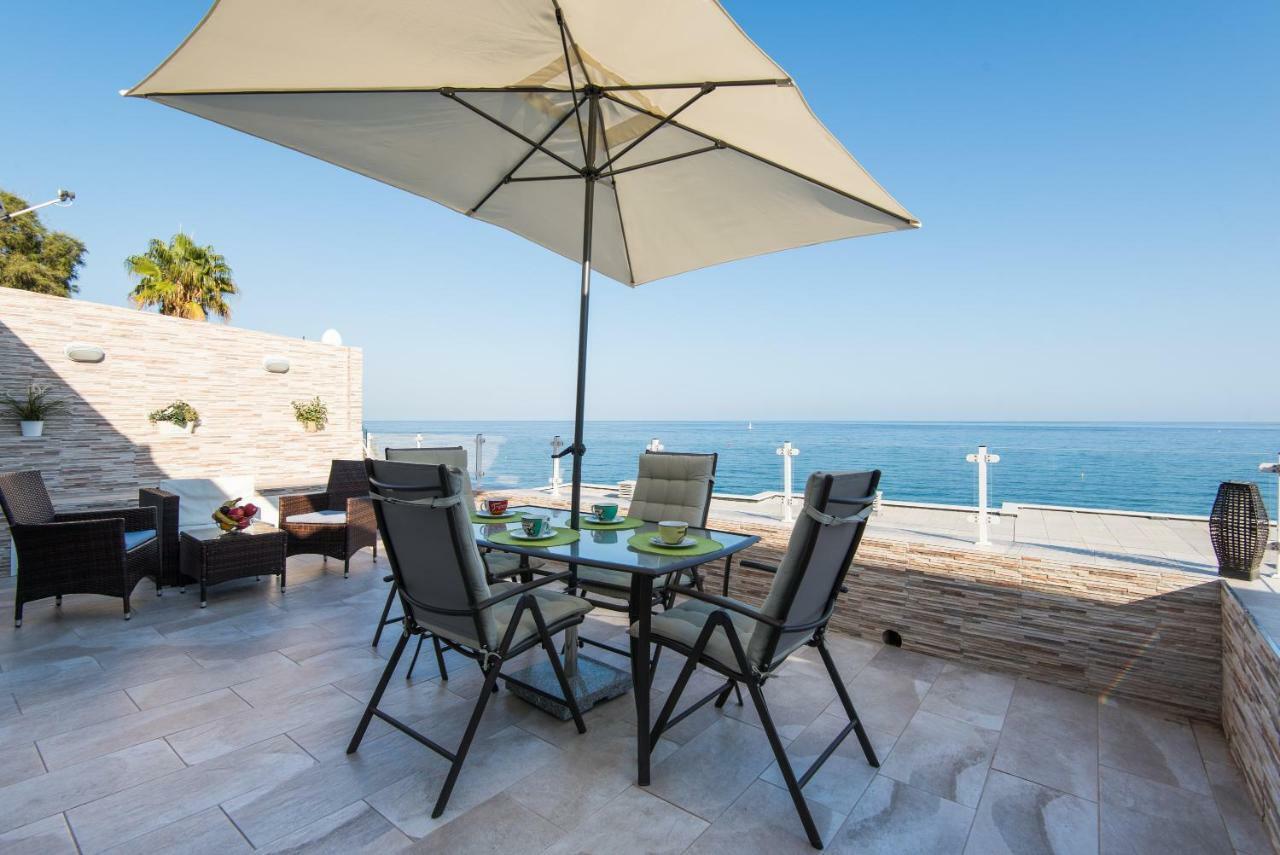 Seashore Bungalow Stunning Τορρεμολίνος Εξωτερικό φωτογραφία